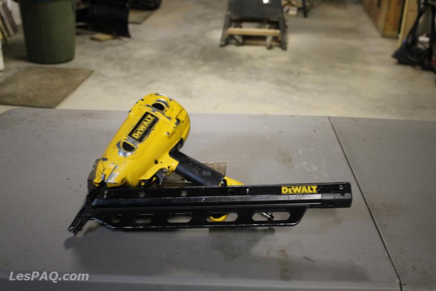 Articles ménagers, Outils