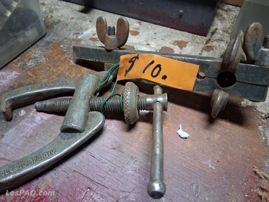 Articles ménagers, Outils